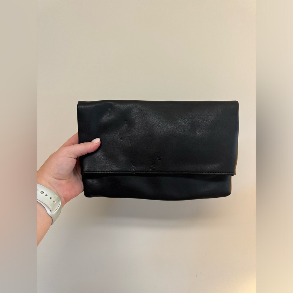 Black, Amazon Clutch with Inside Wallet and Chain